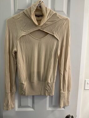 Women’s Long-Sleeve Cutout Turtleneck Top in Beige